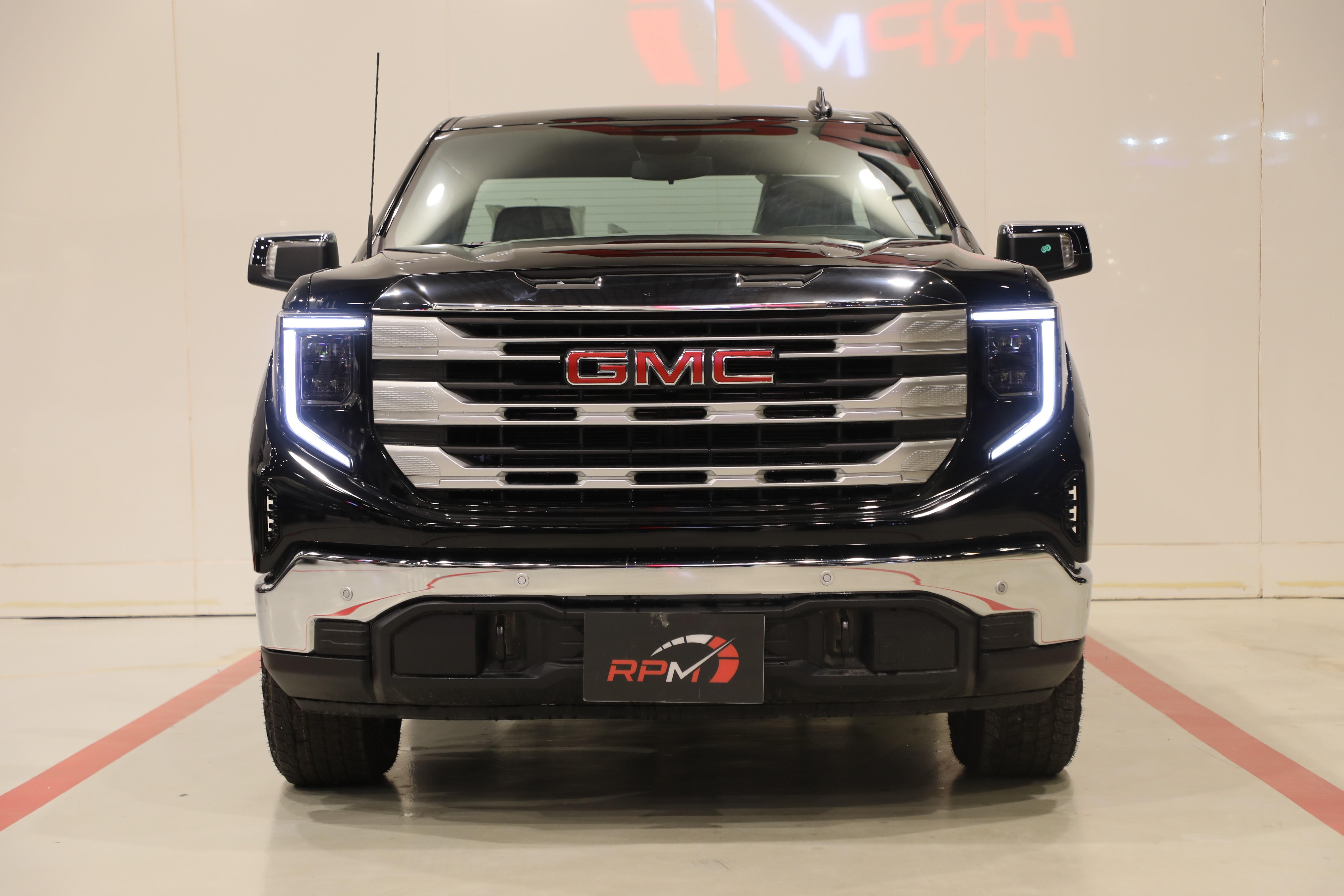 GMC سييرا V8 2026