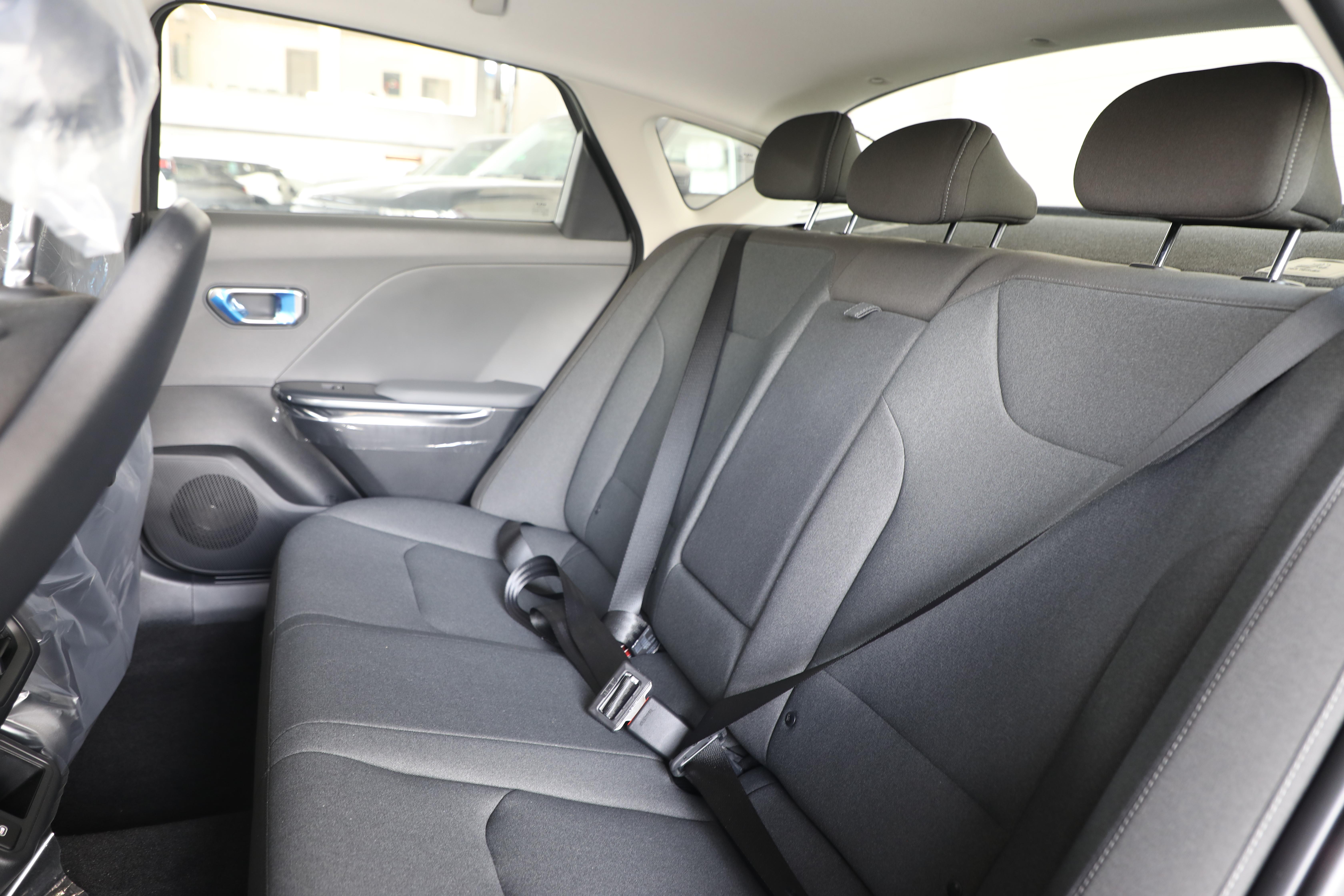 كيا K4 ستاندر 2.0 2026 GL